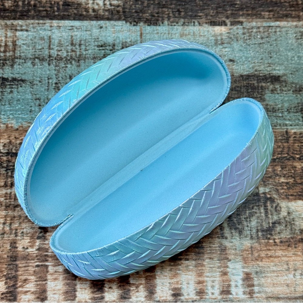 Women’s Blue Fashion Sunglasses & Case - Picture 12 of 15